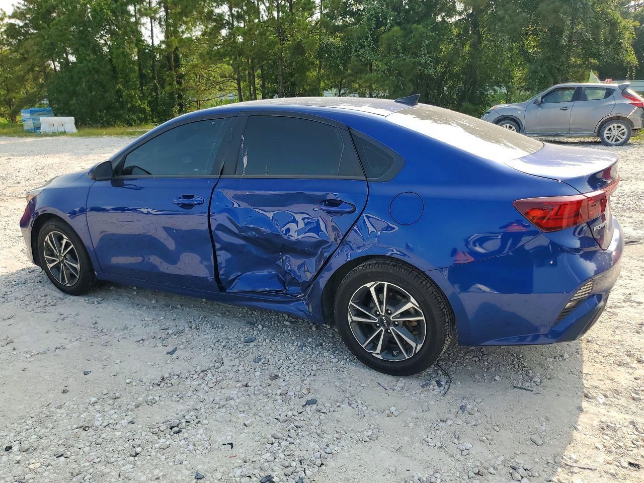 2023 Kia Forte Lxs - zdjęcie 2