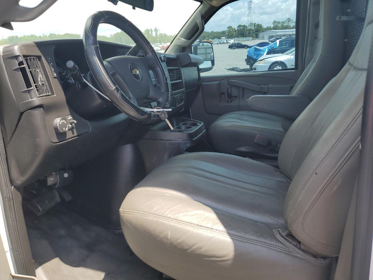 2018 Chevrolet Express G2500 - zdjęcie 7