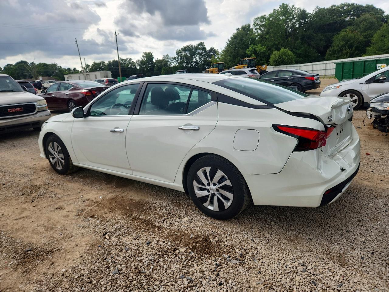 2020 Nissan Altima S - zdjęcie 2