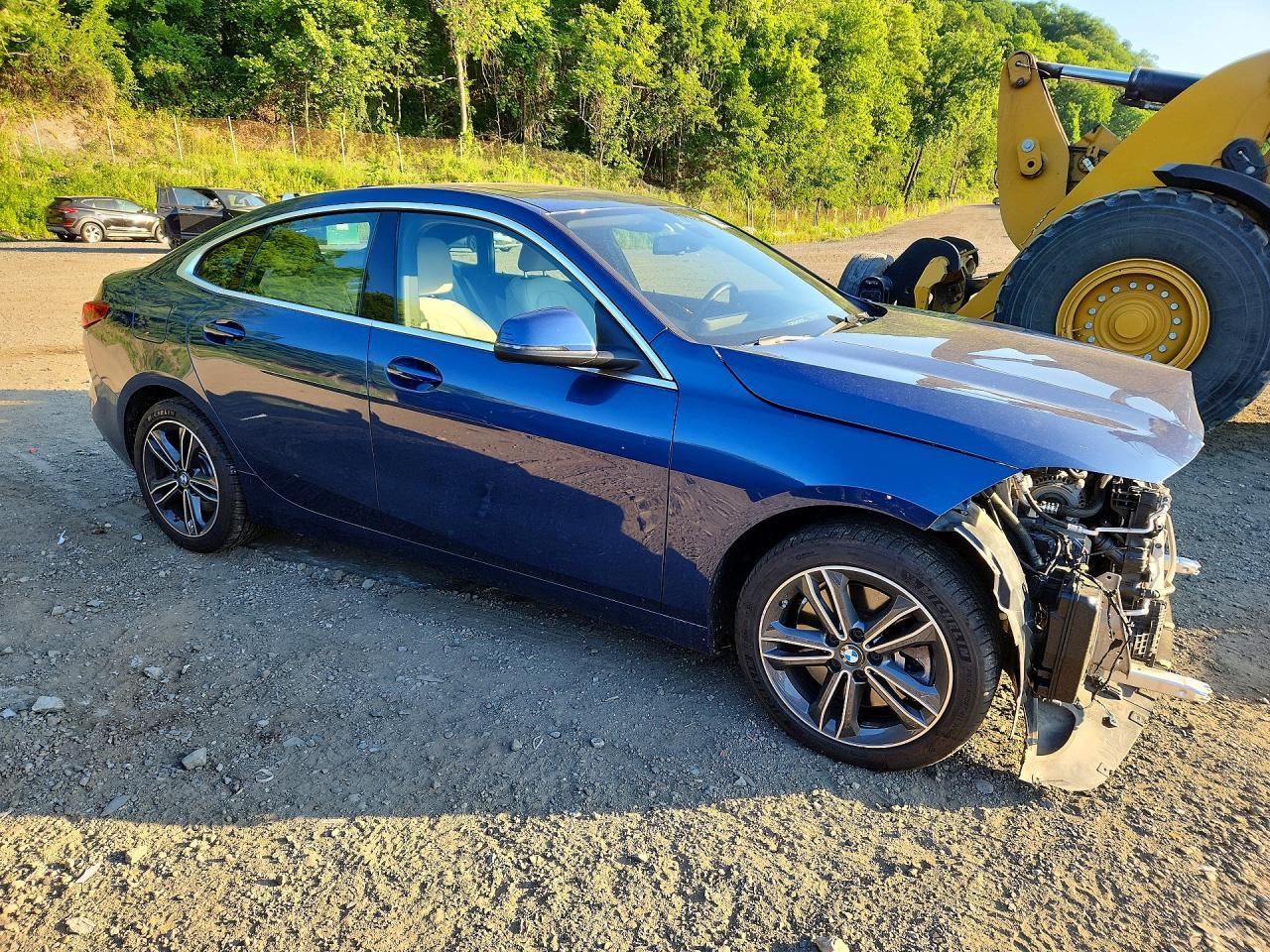 2022 BMW 228Xi - zdjęcie 4