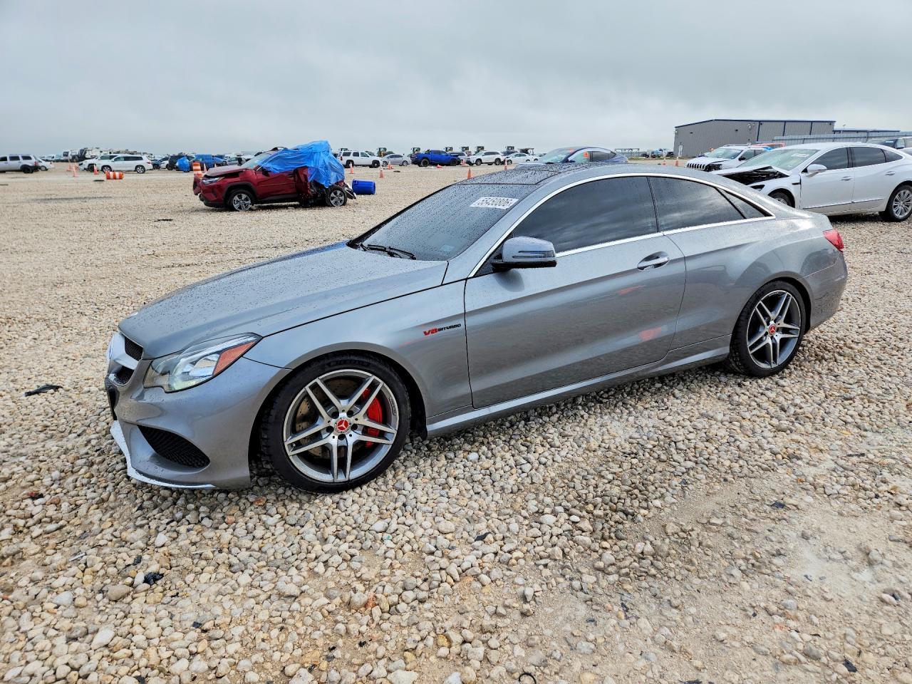 2014 Mercedes-Benz E 550 - zdjęcie główne