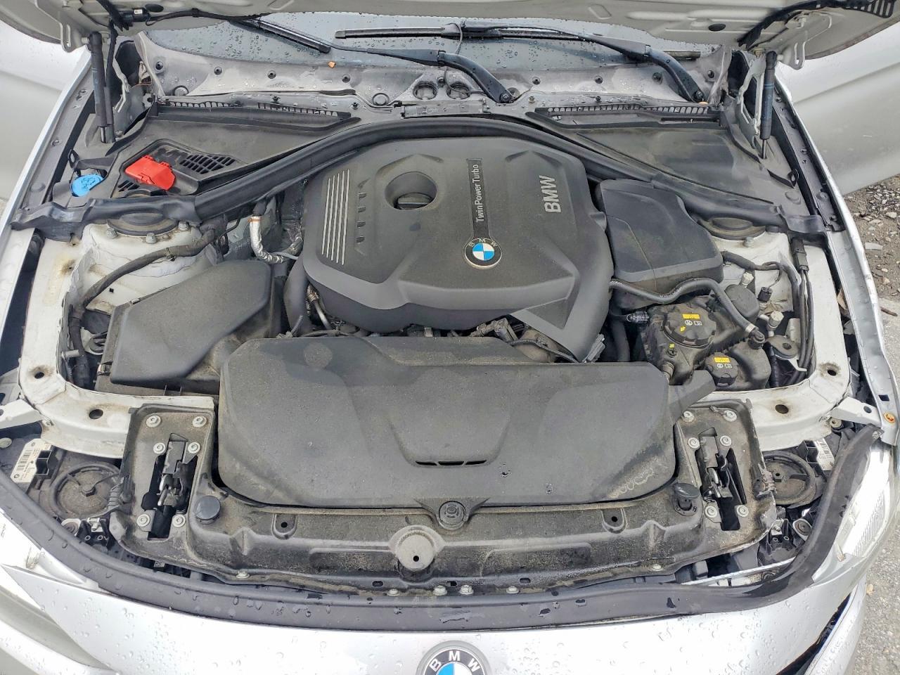 2017 BMW 330 I - zdjęcie 11