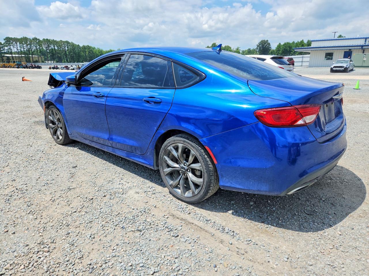 2015 Chrysler 200 - zdjęcie 2