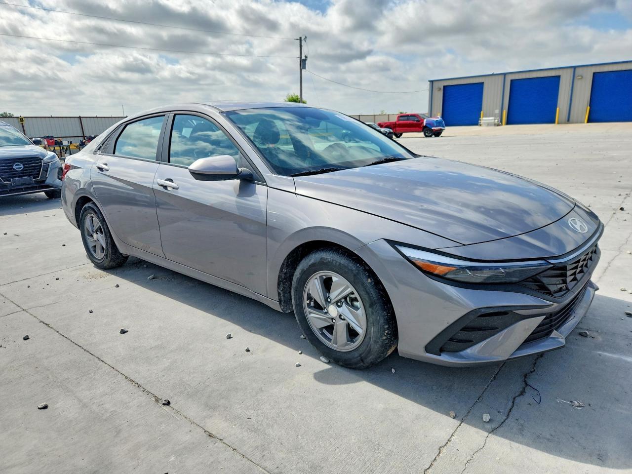 2024 Hyundai Elantra Se - zdjęcie 4