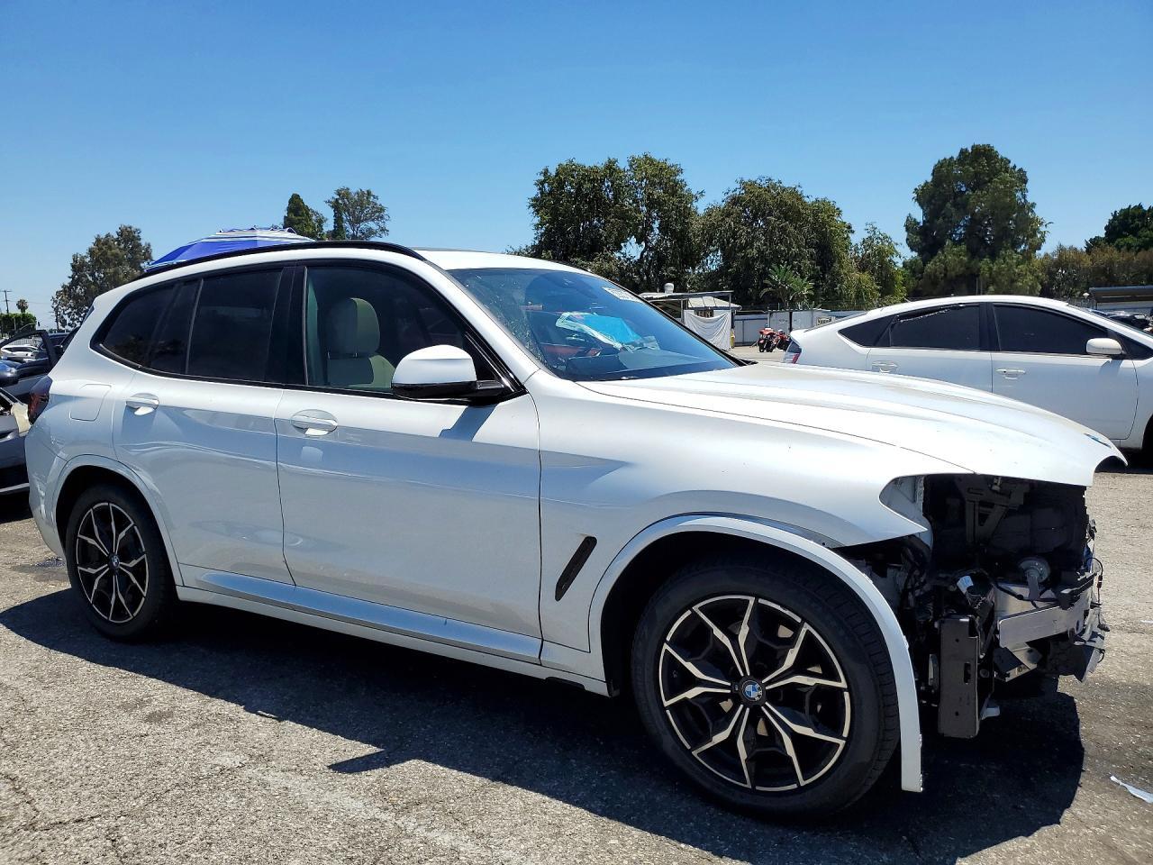 2024 BMW X3 xDrive30I - zdjęcie 4