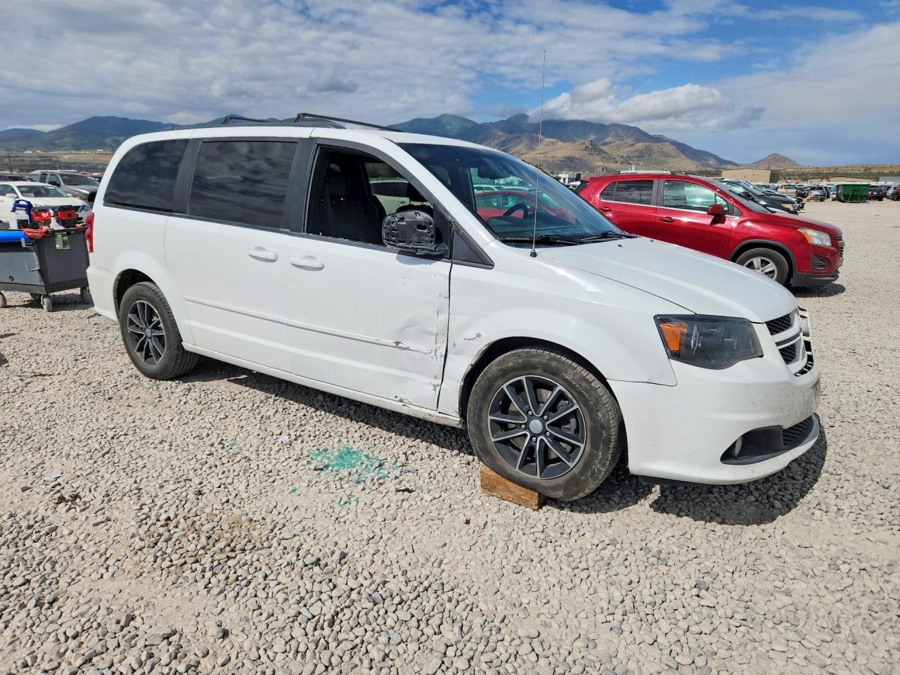 2017 Dodge Grand Caravan Gt - zdjęcie 4