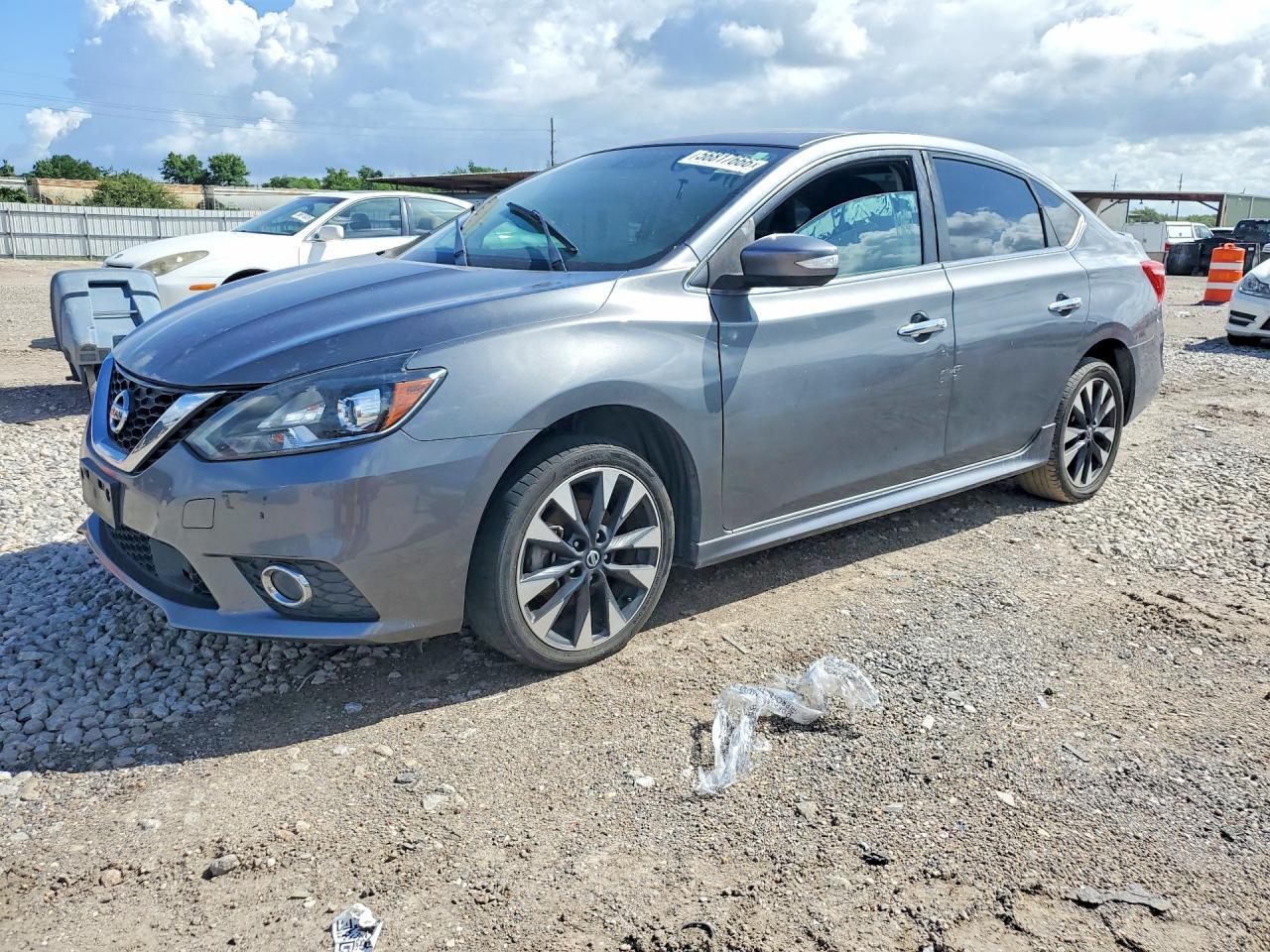 2019 Nissan Sentra Sr - zdjęcie główne