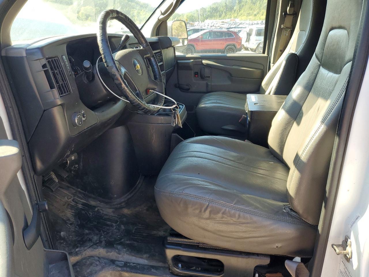 2013 Chevrolet Express G1500 - zdjęcie 7
