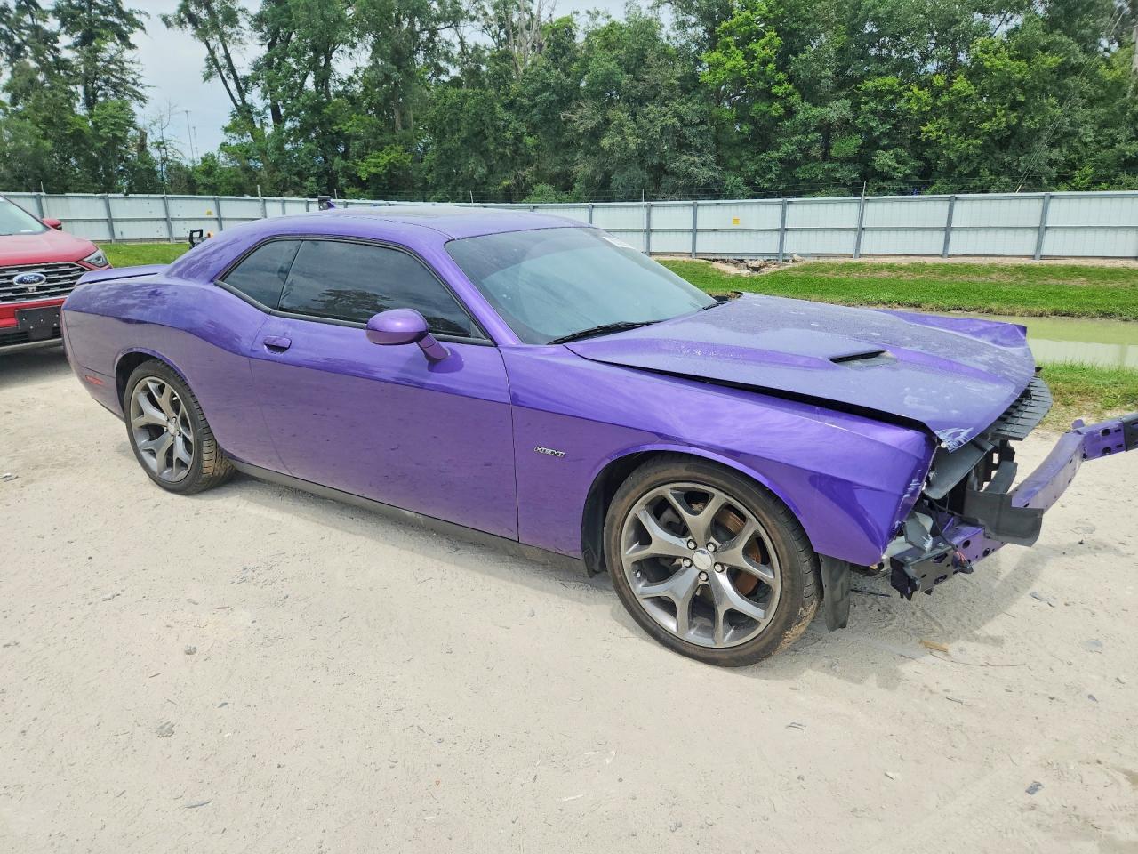 2016 Dodge Challenger R - zdjęcie 4