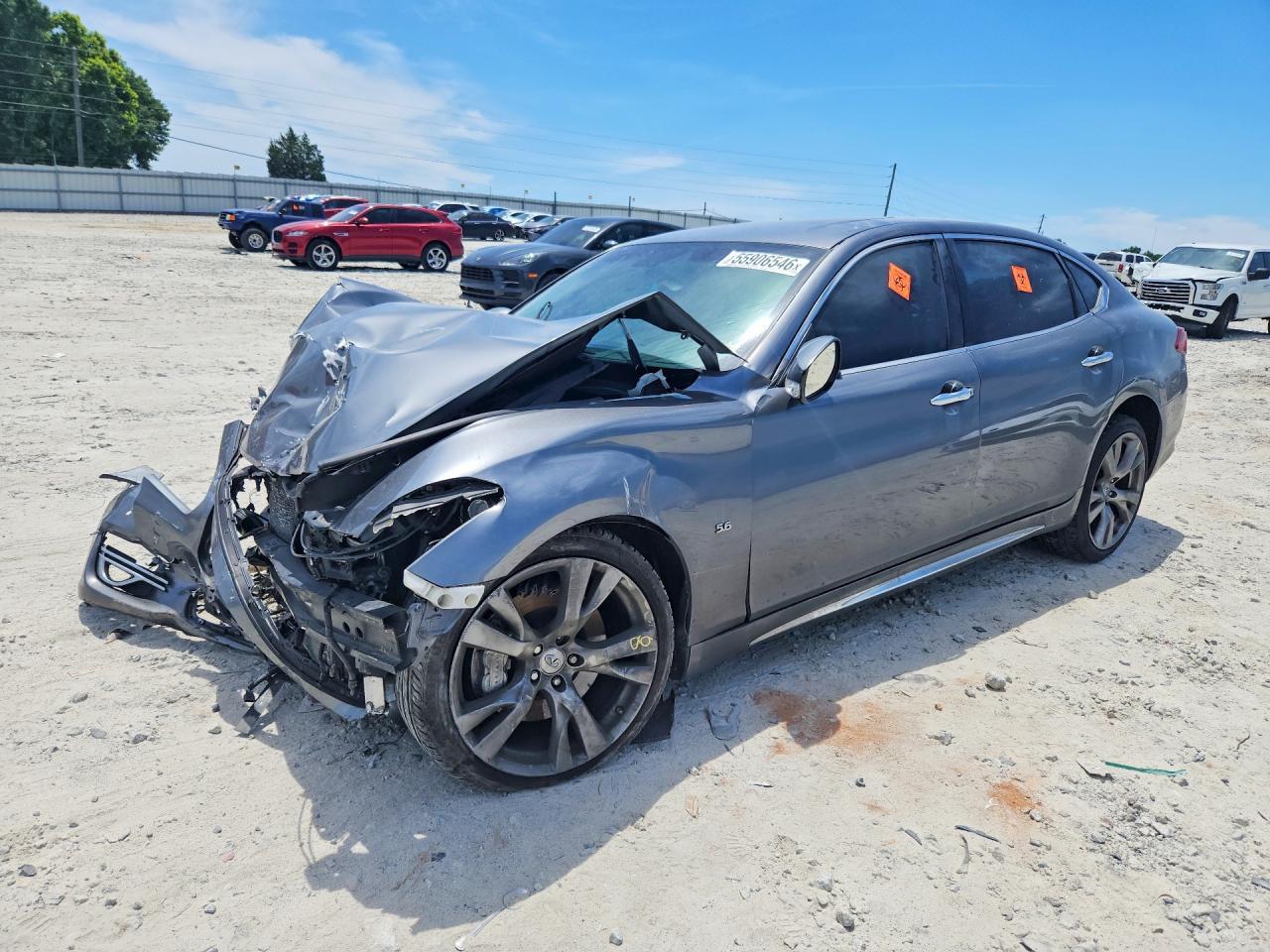 2016 Infiniti Q70L 5.6 - zdjęcie główne