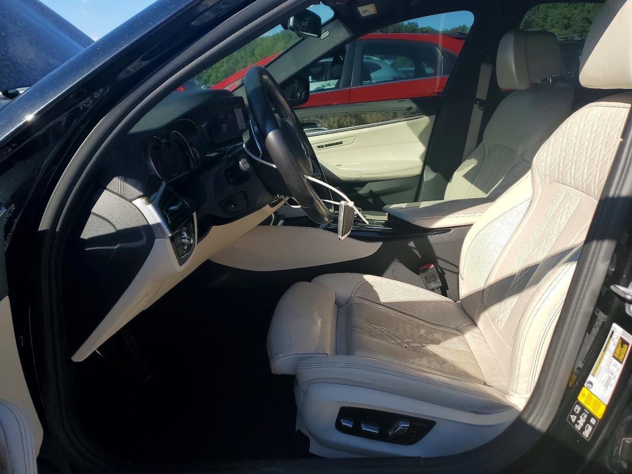 2017 BMW Seria 5 540i - zdjęcie 7
