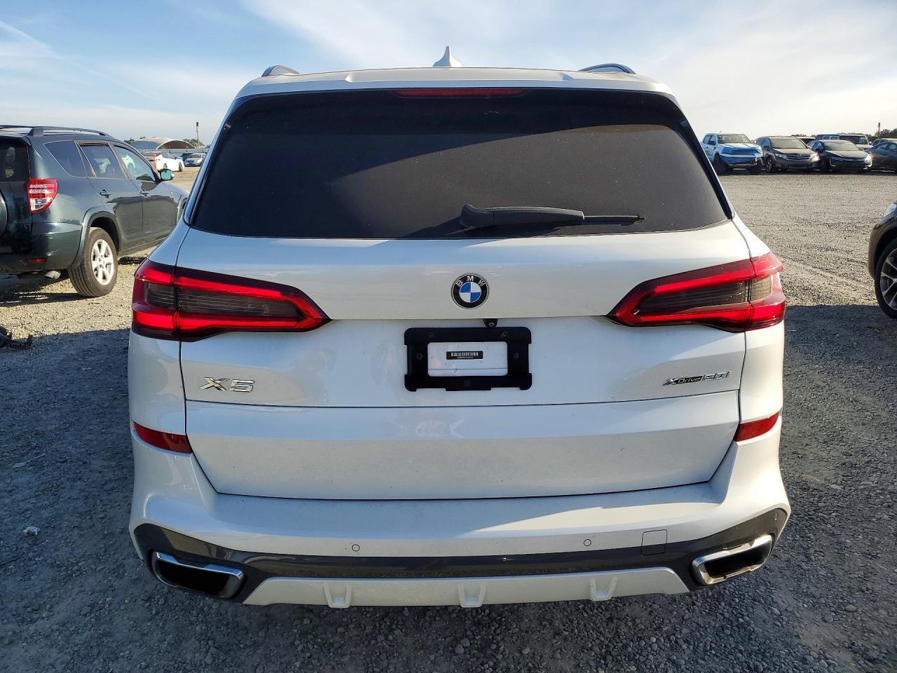 2019 BMW X5 xDrive50I - zdjęcie 6