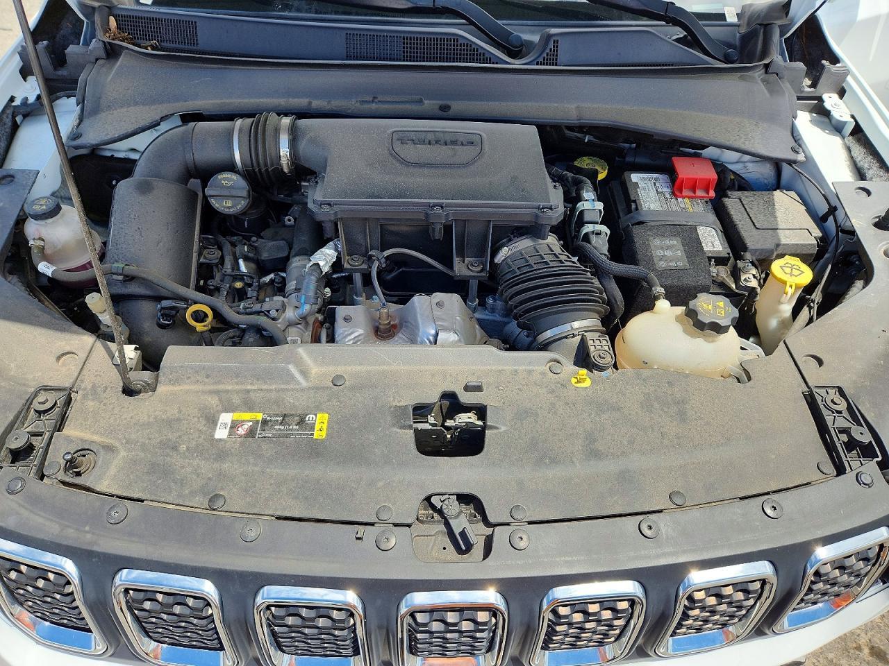 2023 Jeep Compass Latitude - zdjęcie 12