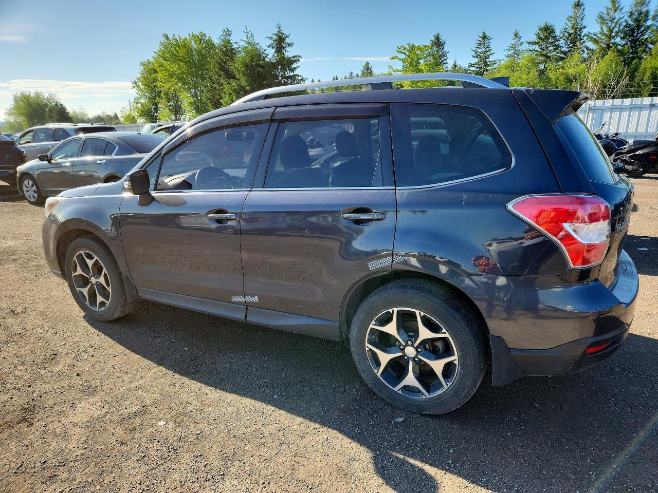 2016 Subaru Forester 2.0Xt Touring - zdjęcie 2