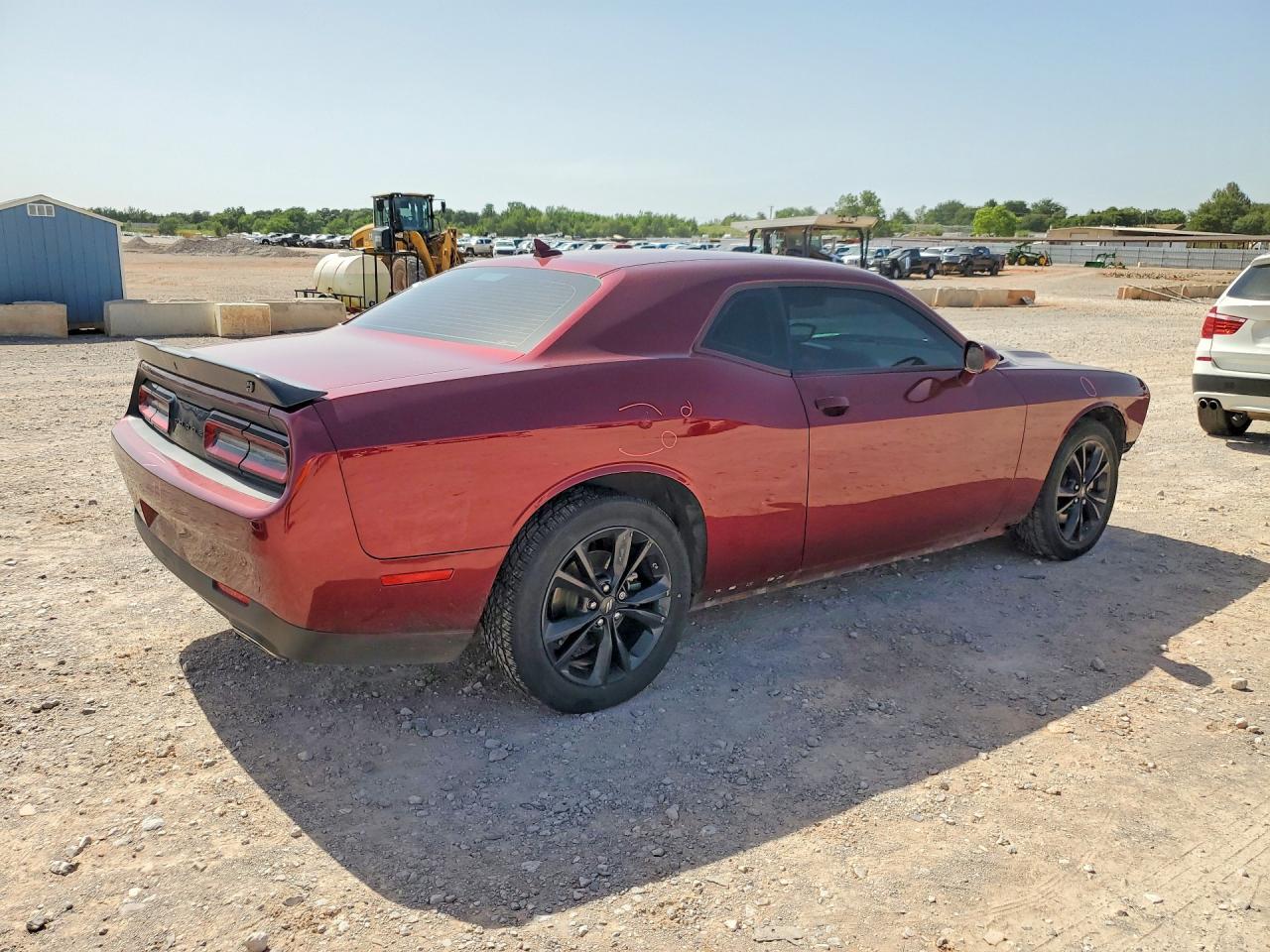2022 Dodge Challenger Sxt - zdjęcie 3