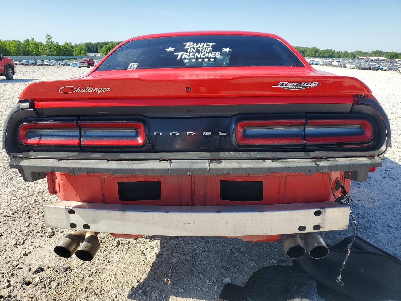 2016 Dodge Challenger R - zdjęcie 6
