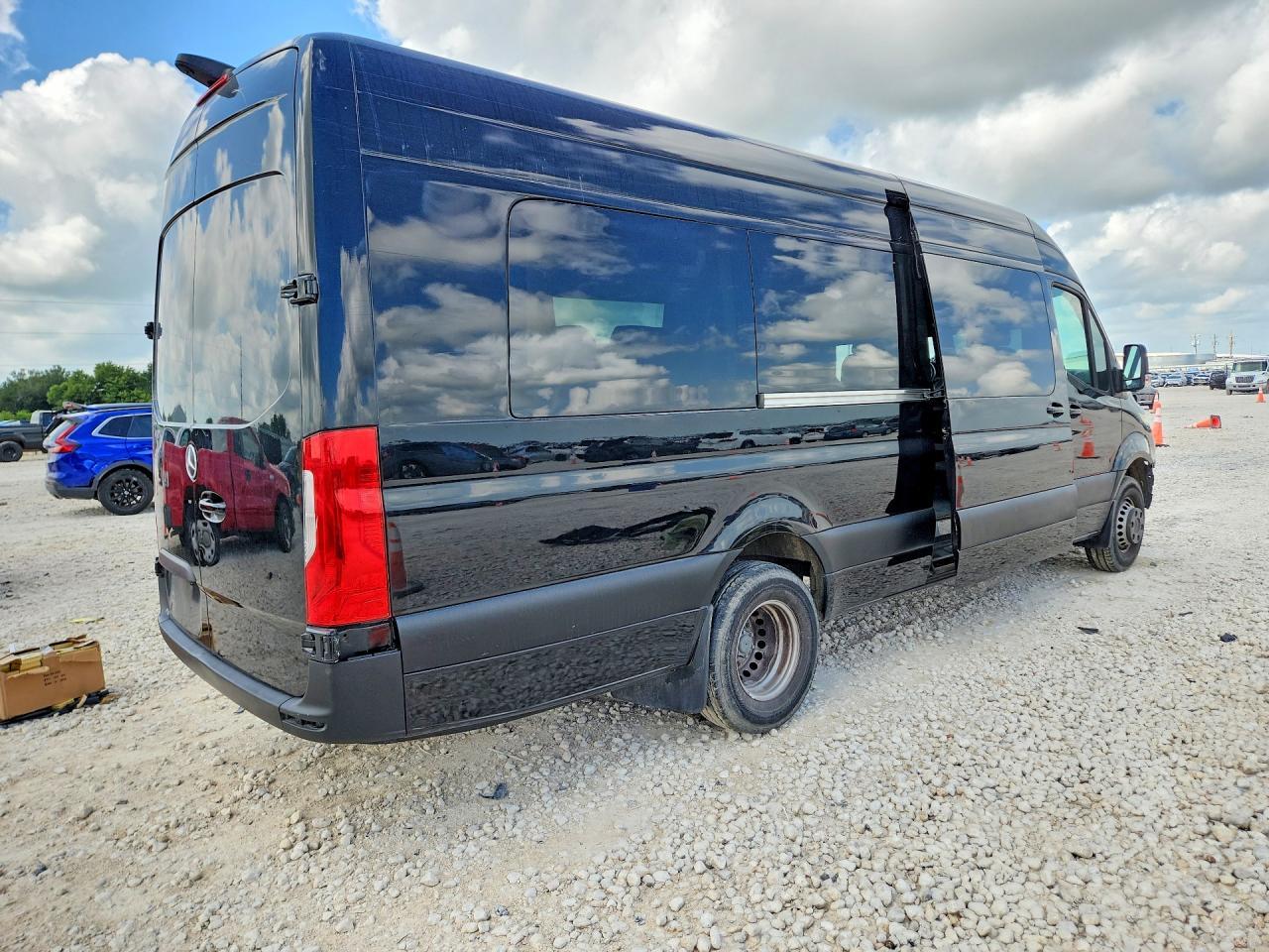 2021 Mercedes-Benz Sprinter 3500 - zdjęcie 3