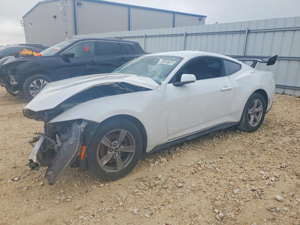 2024 Ford Mustang - zdjęcie główne