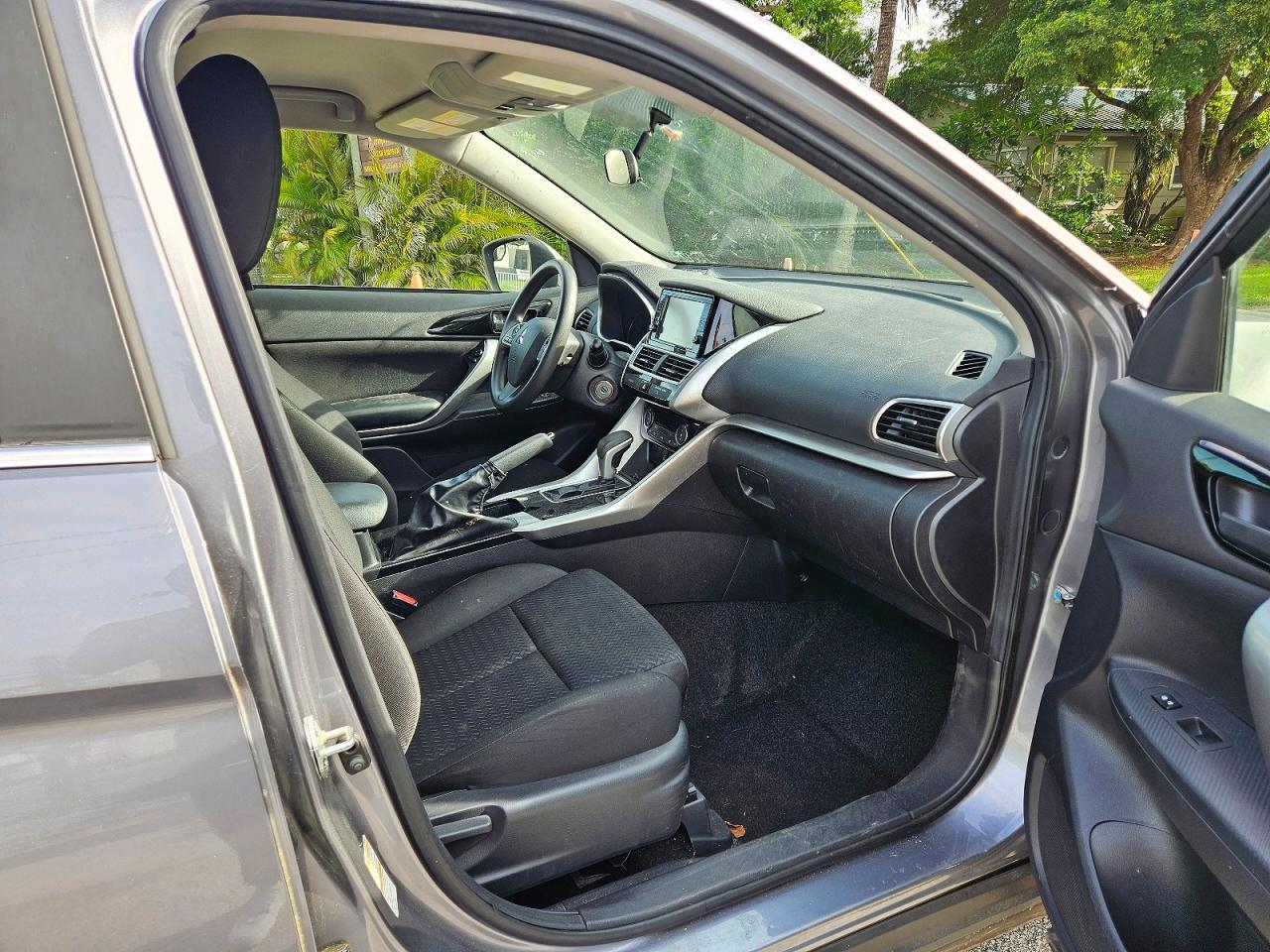 2019 Mitsubishi Eclipse Cross Es - zdjęcie 5