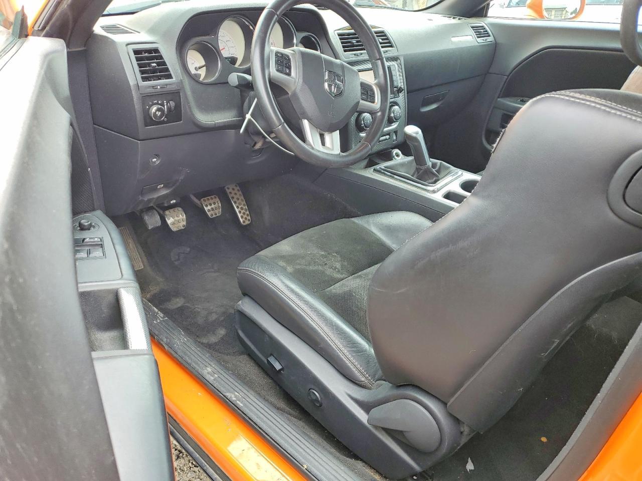 2014 Dodge Challenger R/T - zdjęcie 8