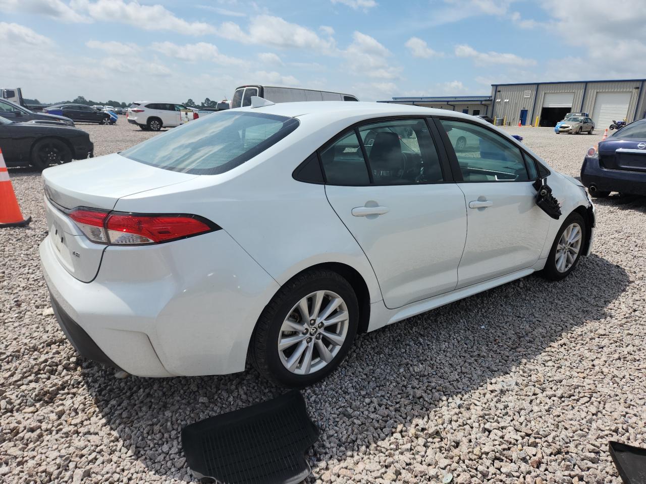2024 Toyota Corolla Le - zdjęcie 3