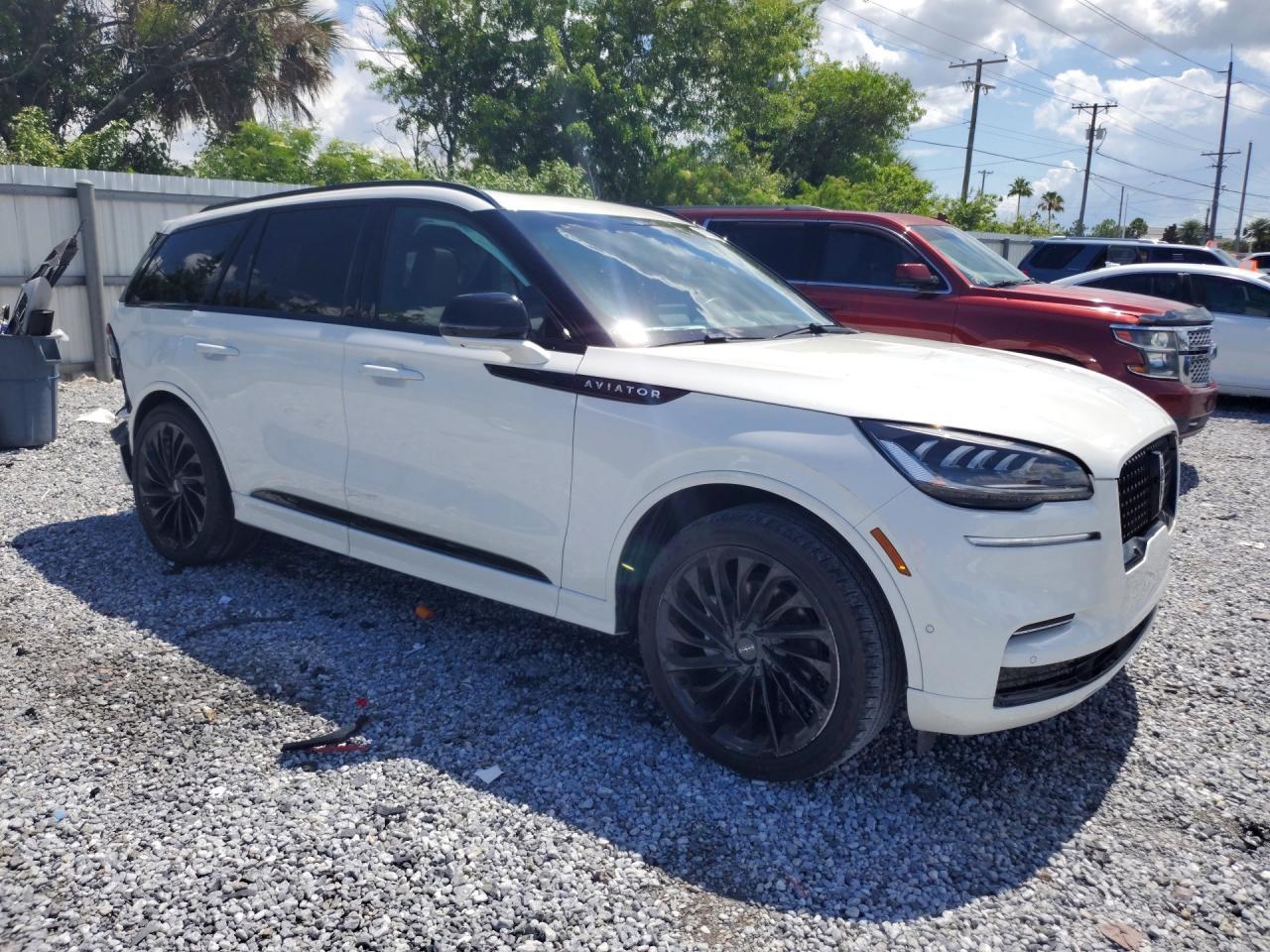2023 Lincoln Aviator Reserve - zdjęcie 4