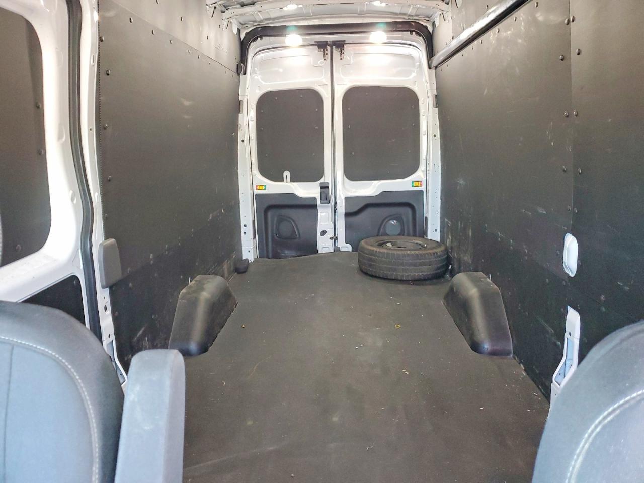 2023 Ford Transit T-350 - zdjęcie 10