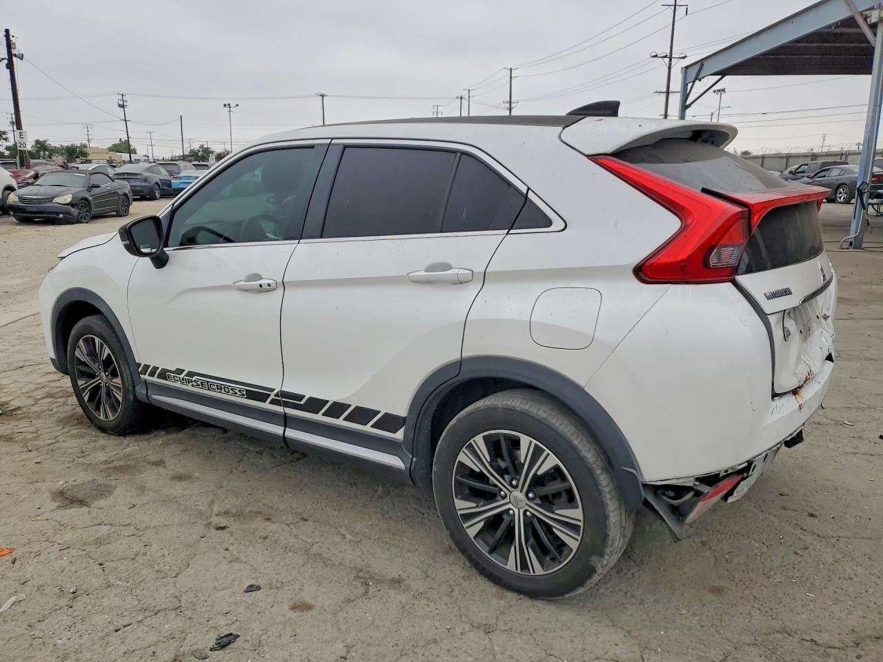 2018 Mitsubishi Eclipse Cross Se - zdjęcie 2