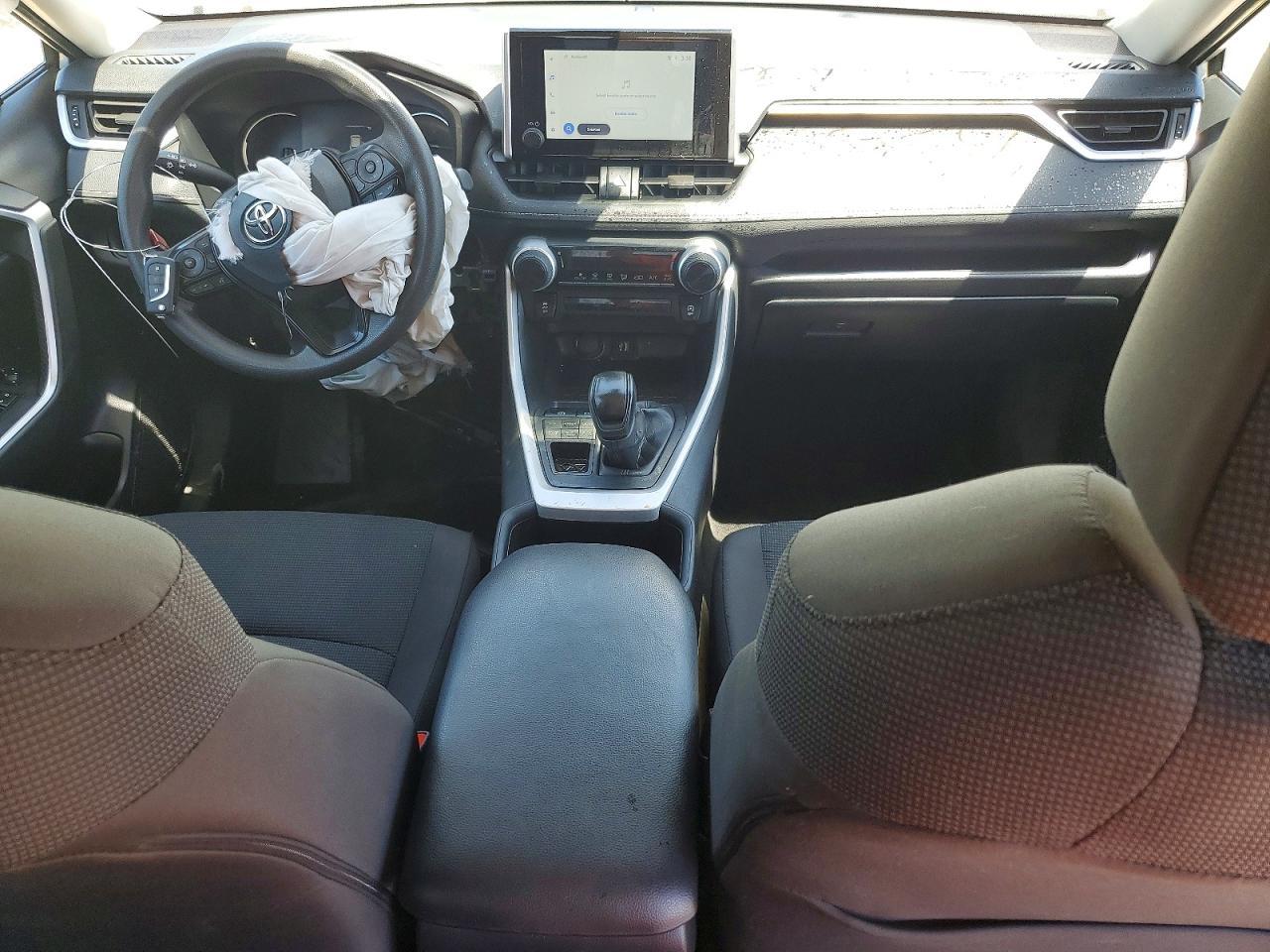 2025 Toyota Rav4 Le - zdjęcie 8