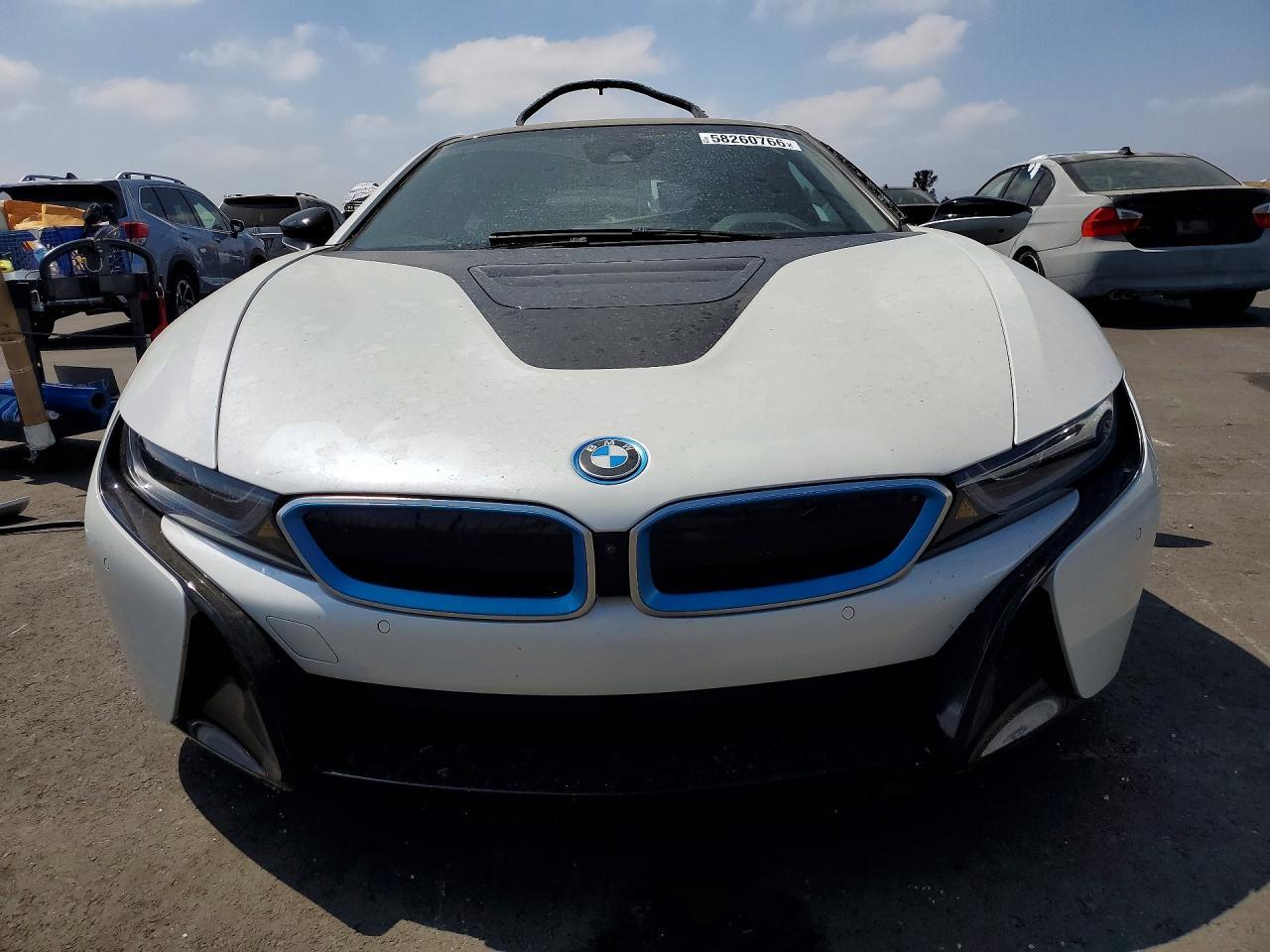 BMW i8 - zdjęcie 5