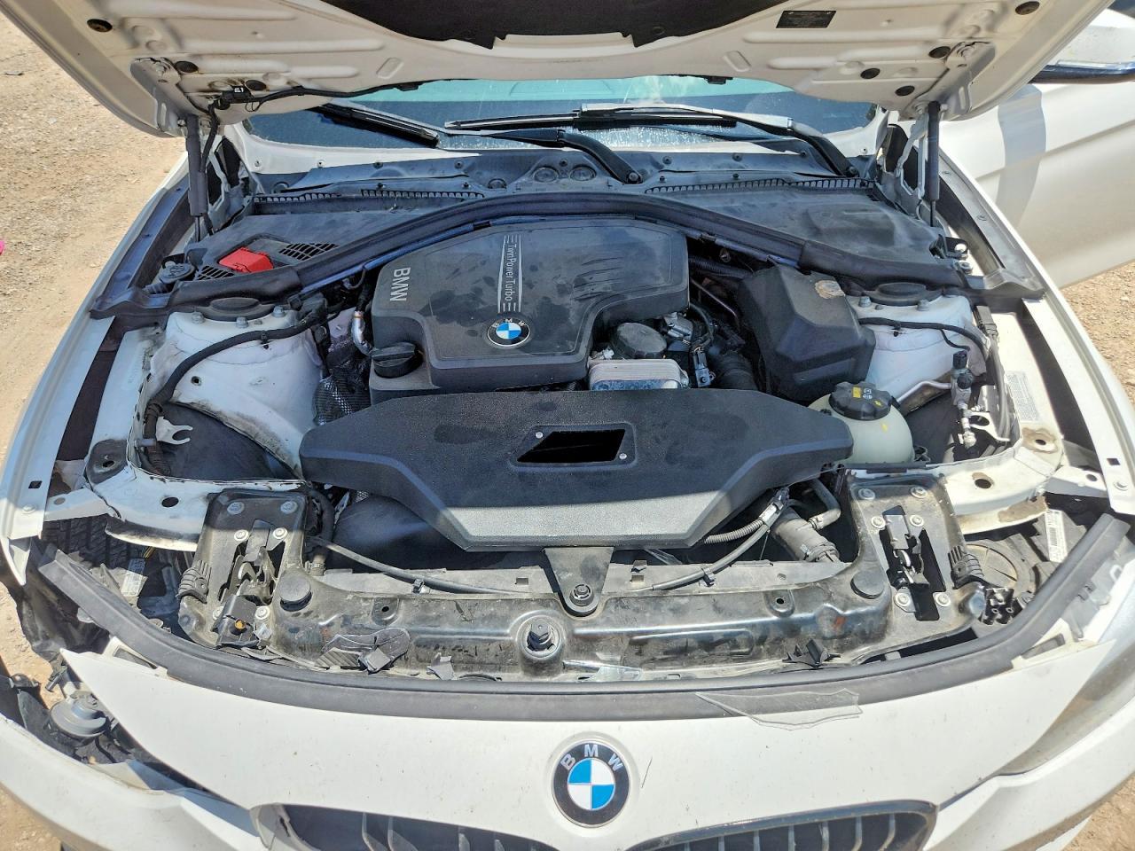 2015 BMW 320 I - zdjęcie 11