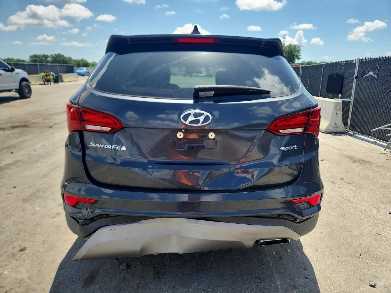 2017 Hyundai Santa Fe Sport 2.4L - zdjęcie 6