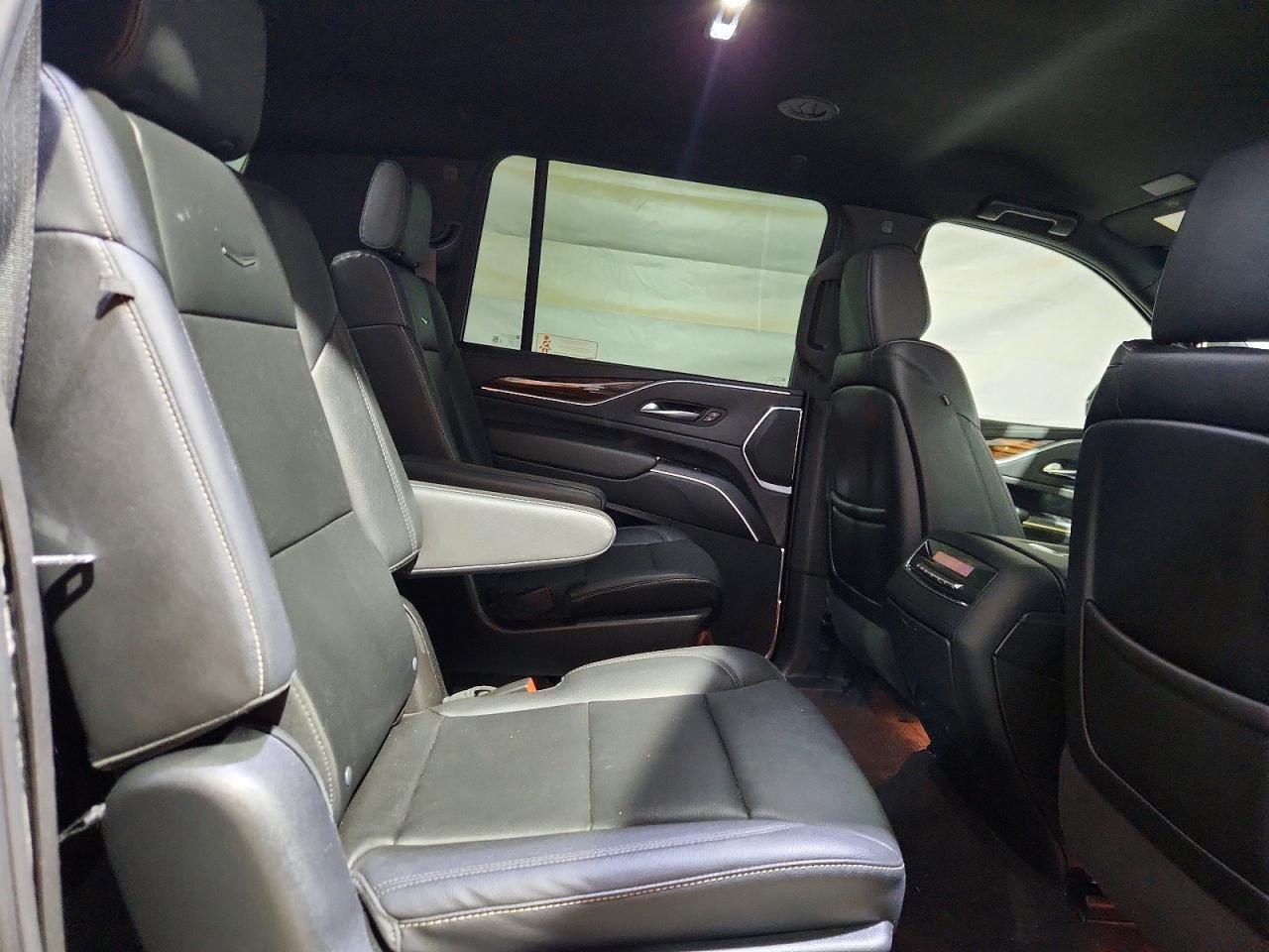 2023 Cadillac Escalade Esv Luxury - zdjęcie 11