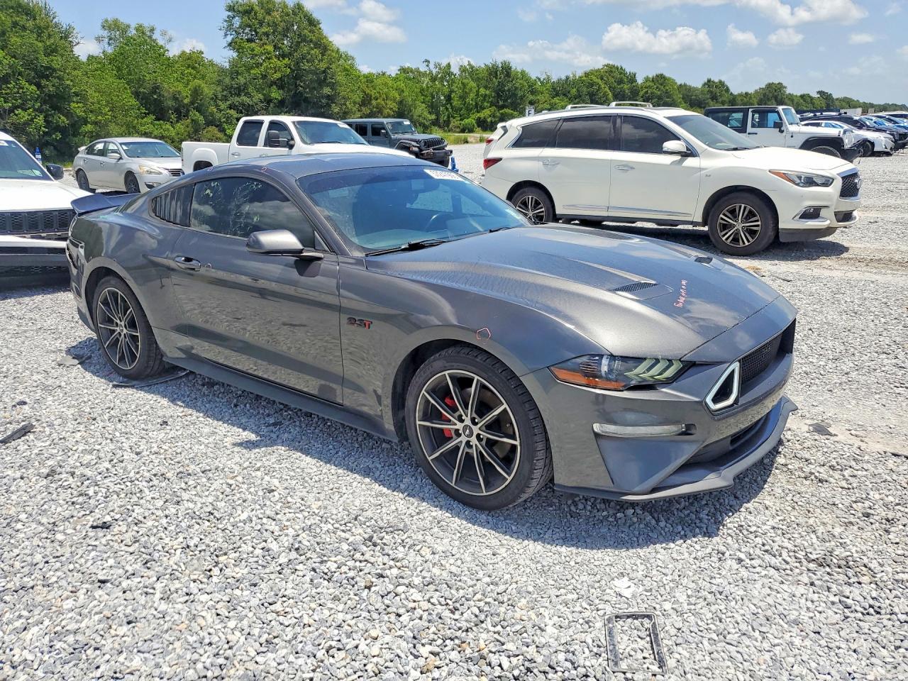 2018 Ford Mustang - zdjęcie 4