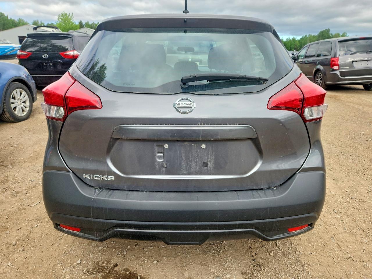 2019 Nissan Kicks S - zdjęcie 6