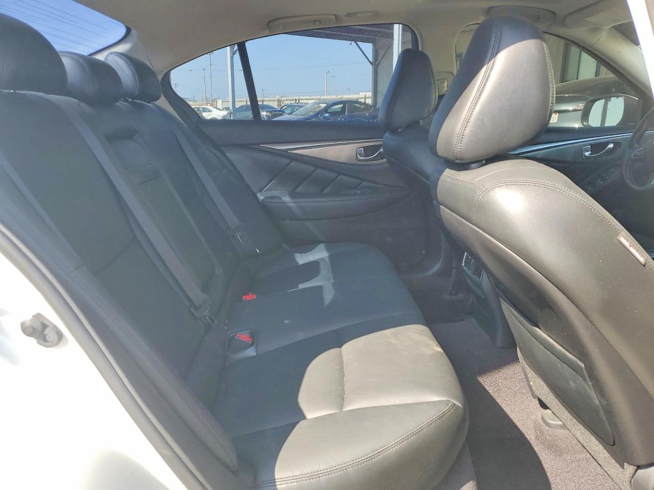 2016 Infiniti Q50 3.0T Premium - zdjęcie 10