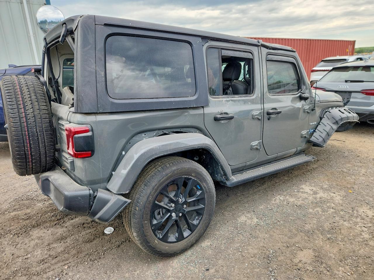 2023 Jeep Wrangler Sahara 4Xe - zdjęcie 3