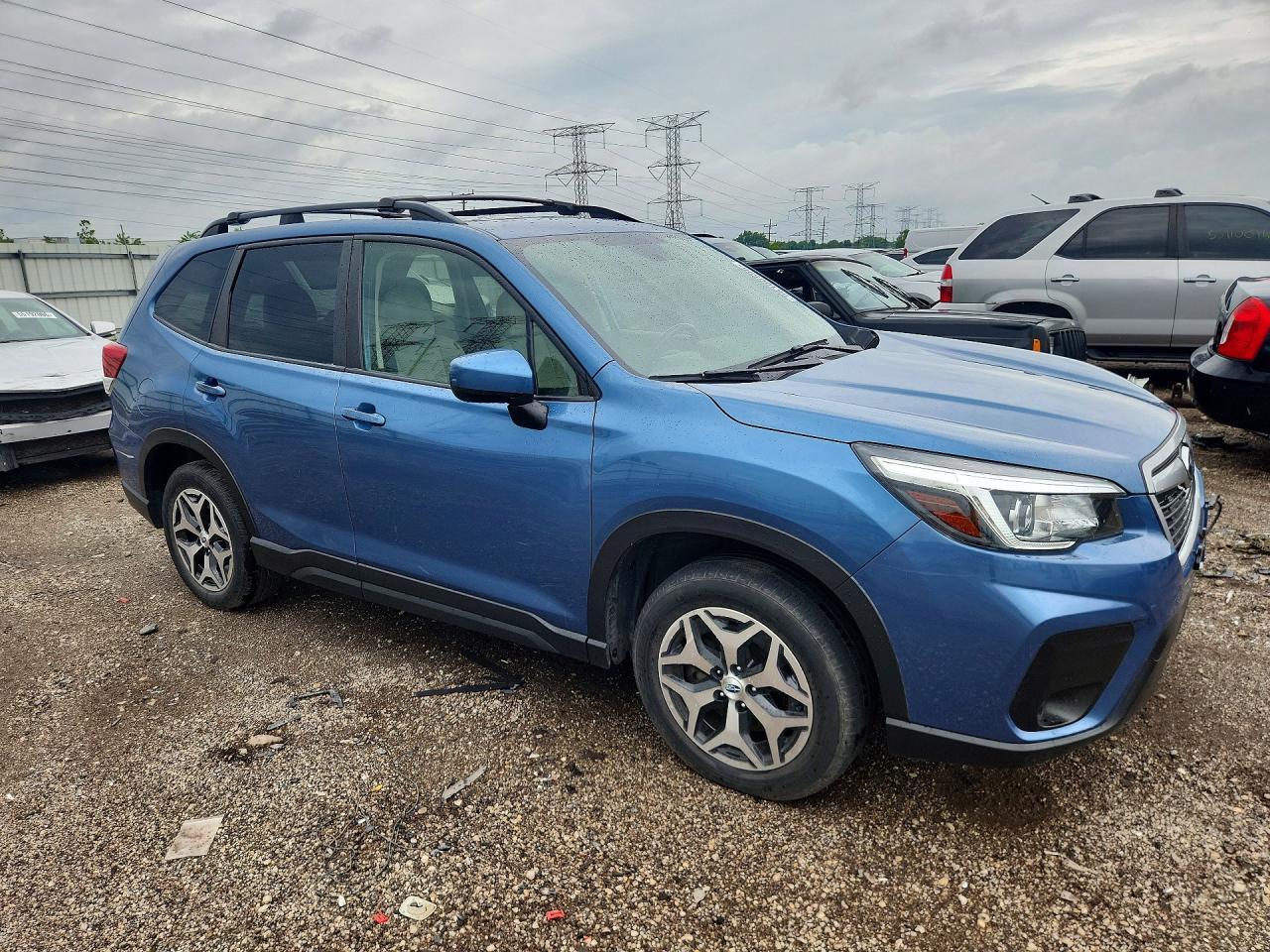2020 Subaru Forester Premium - zdjęcie 4
