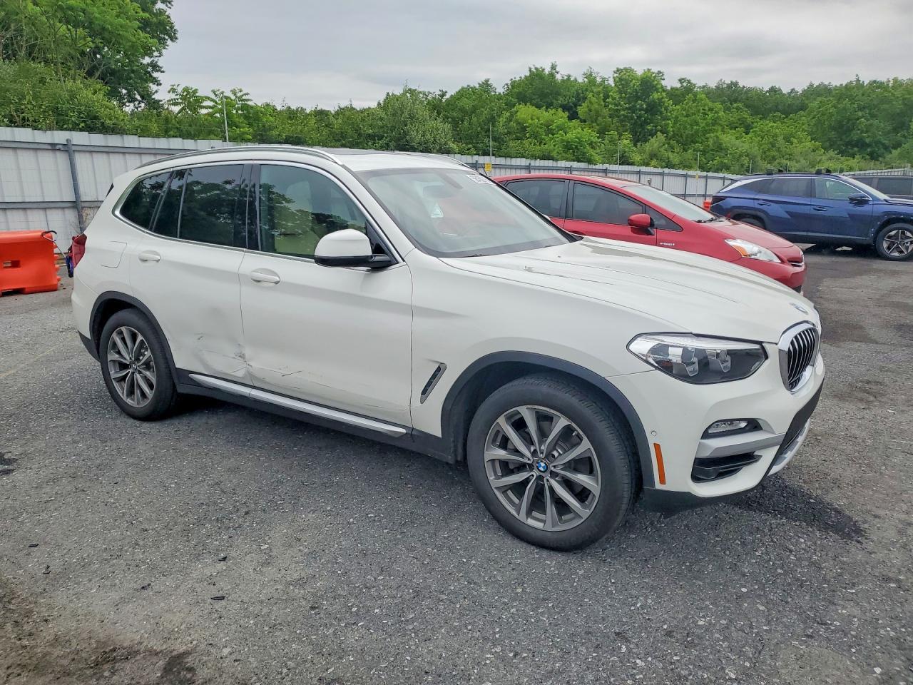 BMW X3 - zdjęcie 4