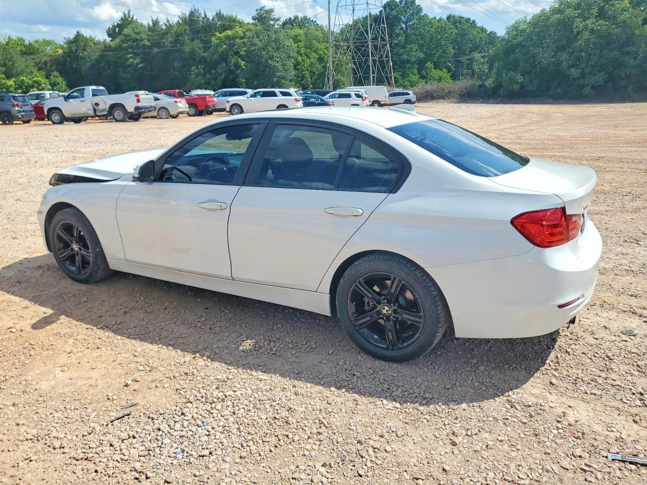 2014 BMW Seria 3 328i - zdjęcie 2