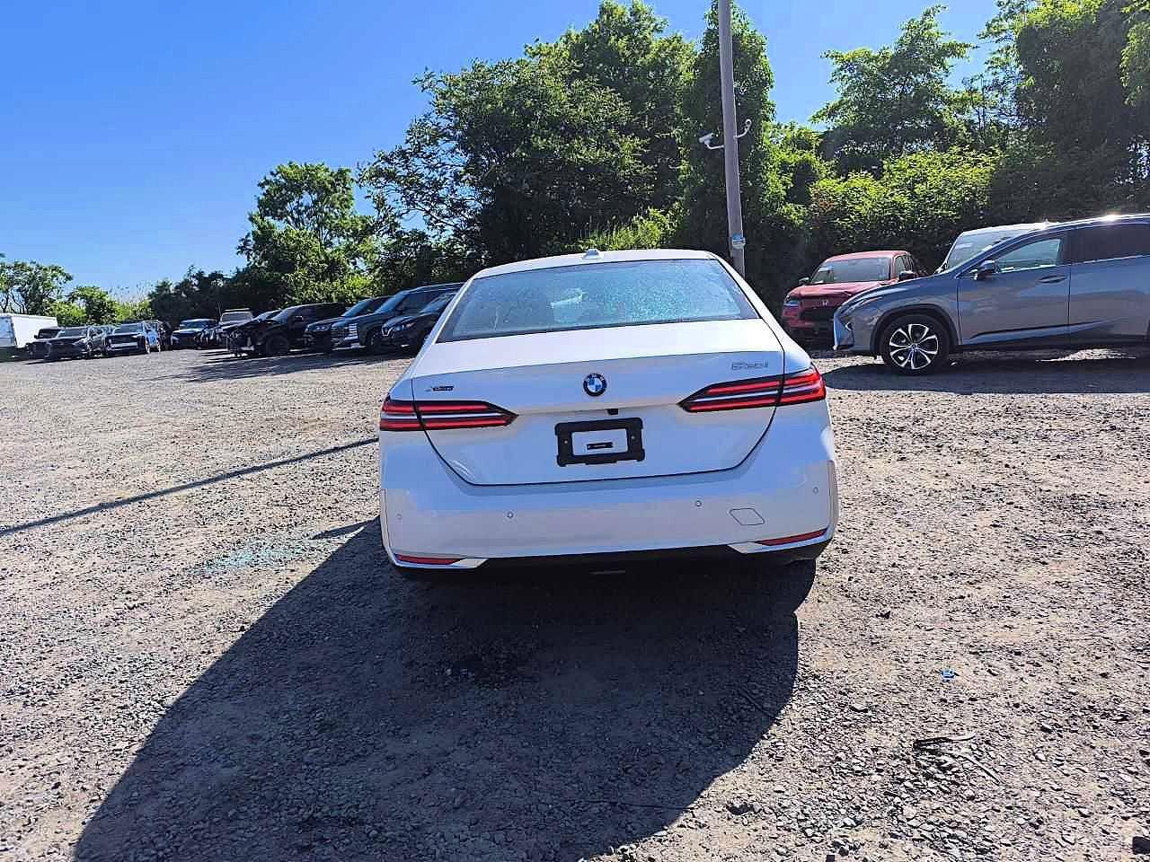 2026 BMW 530 Xi - zdjęcie 6
