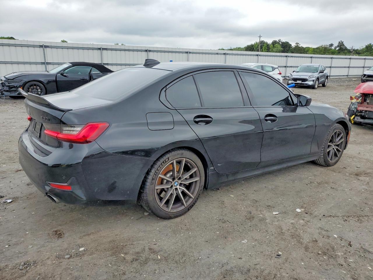 2020 BMW 330I - zdjęcie 3
