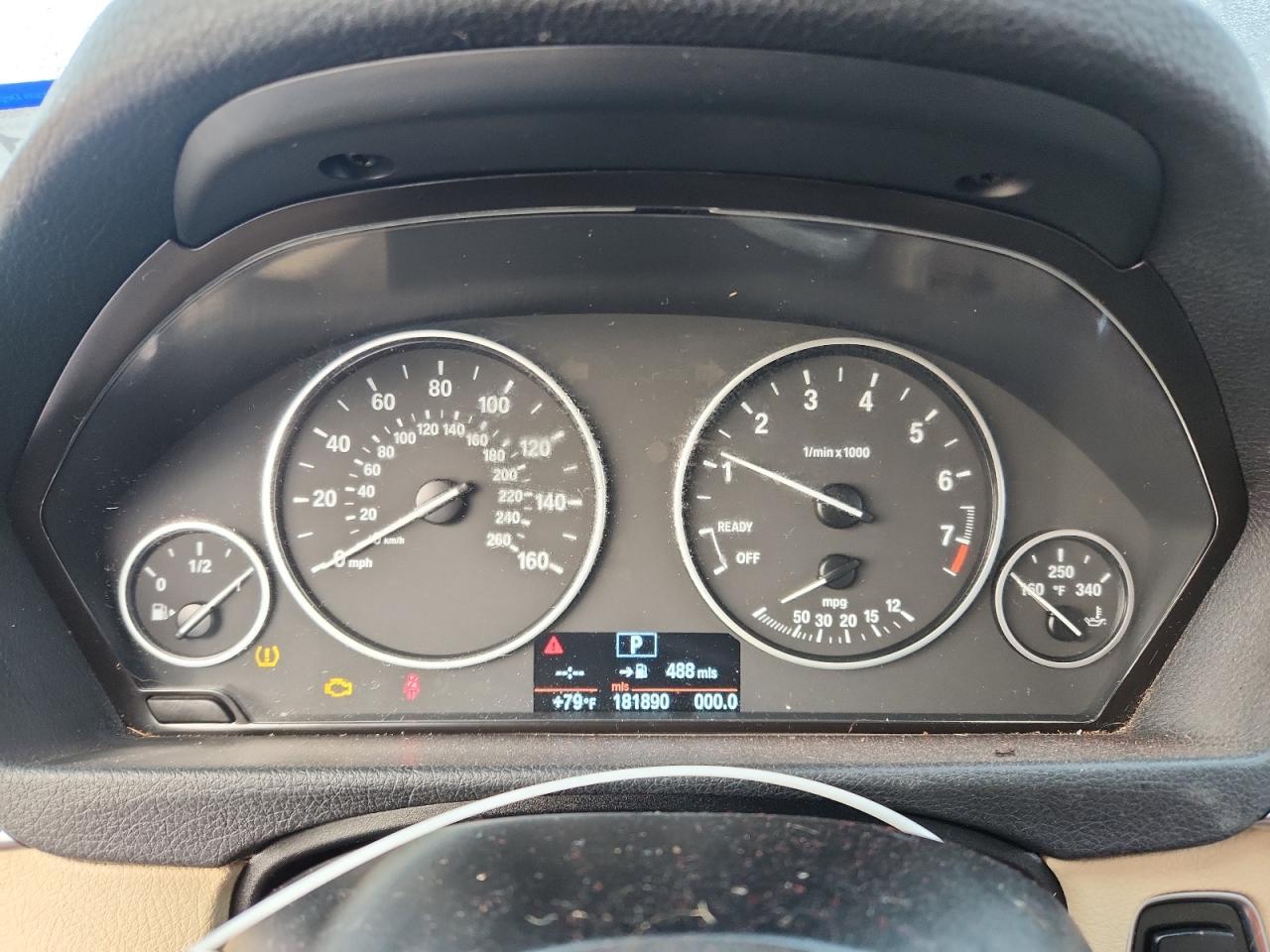 2013 BMW 320 I - zdjęcie 9
