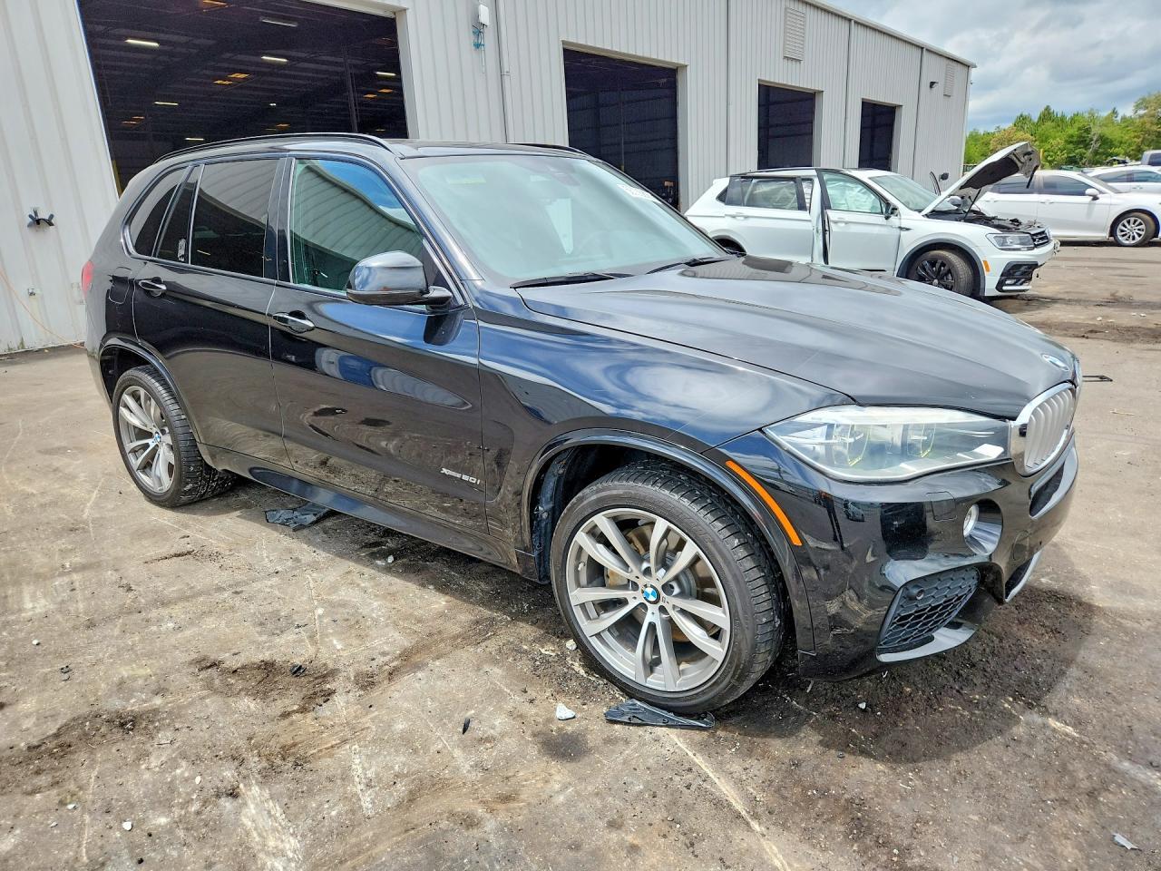 2014 BMW X5 xDrive50I - zdjęcie 4