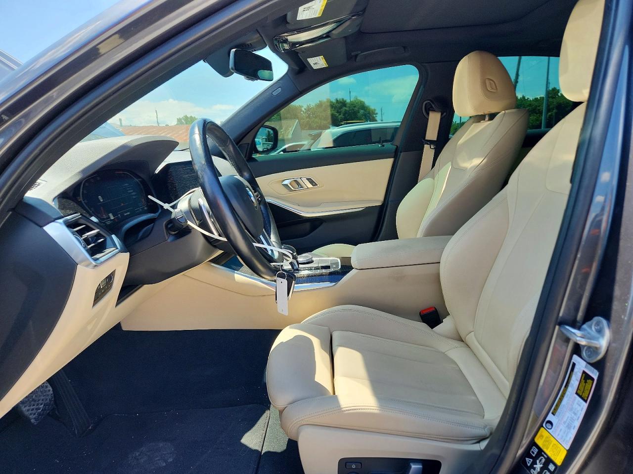 2021 BMW 330Xi - zdjęcie 7
