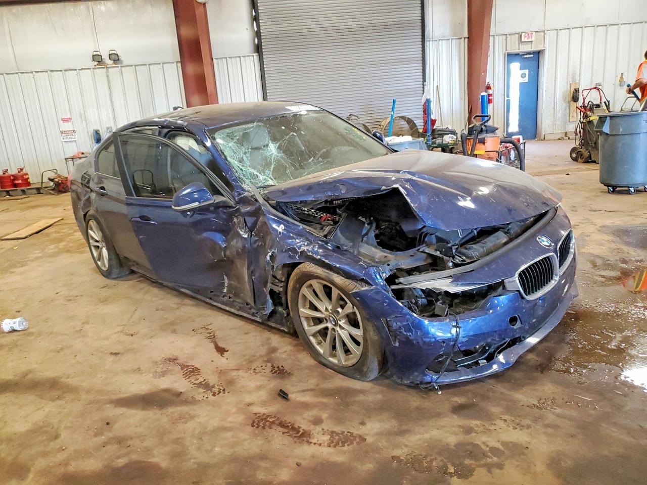 2016 BMW 320 Xi - zdjęcie 4