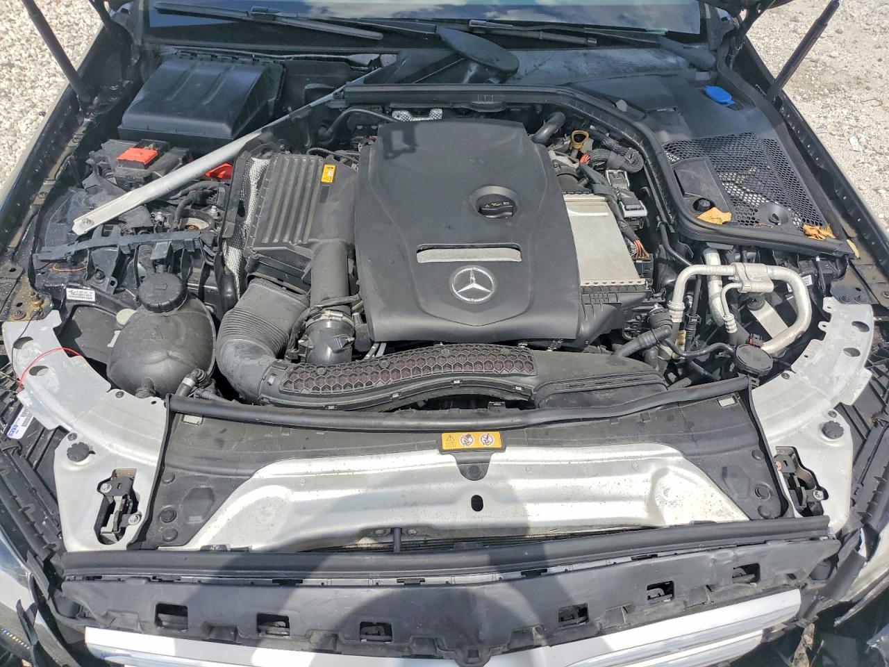 2018 Mercedes-Benz C 300 - zdjęcie 11