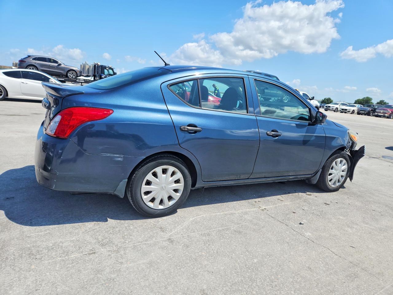 2016 Nissan Versa 1.6 S Plus - zdjęcie 3
