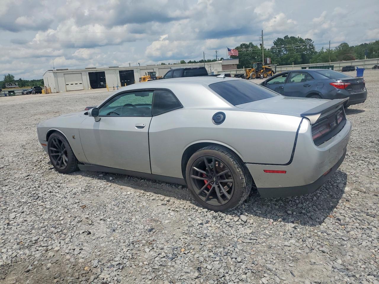 2021 Dodge Challenger R - zdjęcie 2