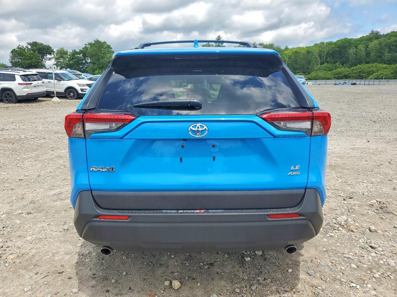 2019 Toyota Rav4 Le - zdjęcie 6